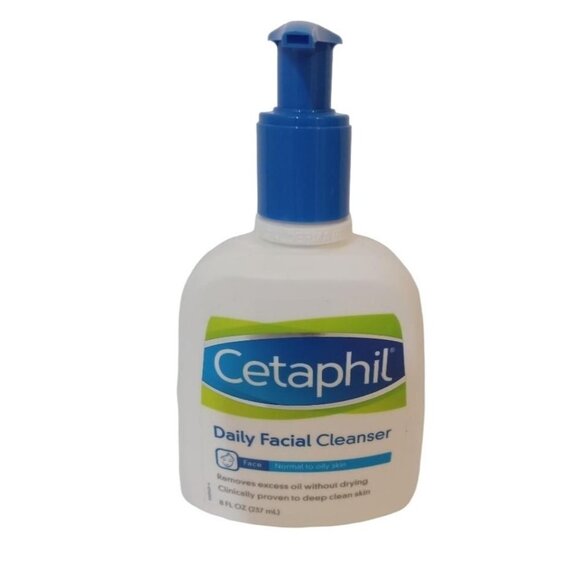 Cetaphil Daily Facial Cleanser Women Men Kids Size 8 OZ For Normal To Oily Skin - Picture 1 of 5